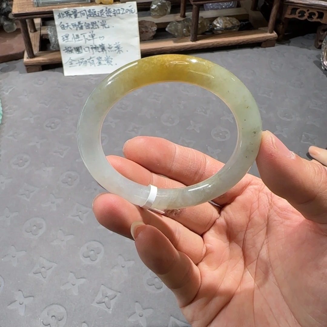 翡翠未镶嵌手镯52.5圆条