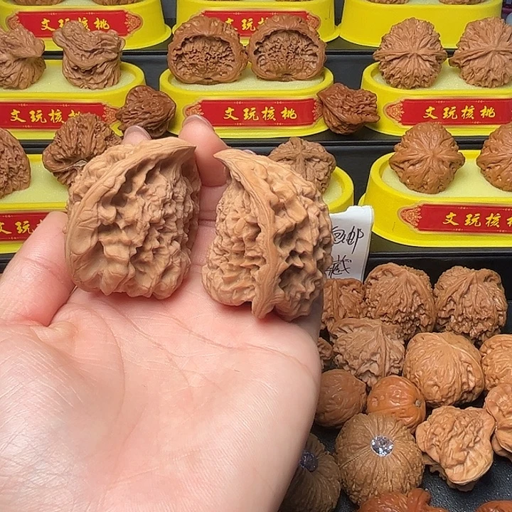 核桃全品蛇头异型文玩摆件50