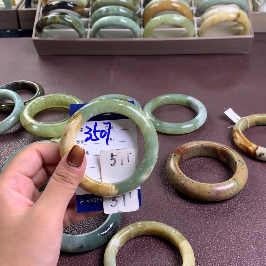 未镶嵌蛇纹石玉手镯3507