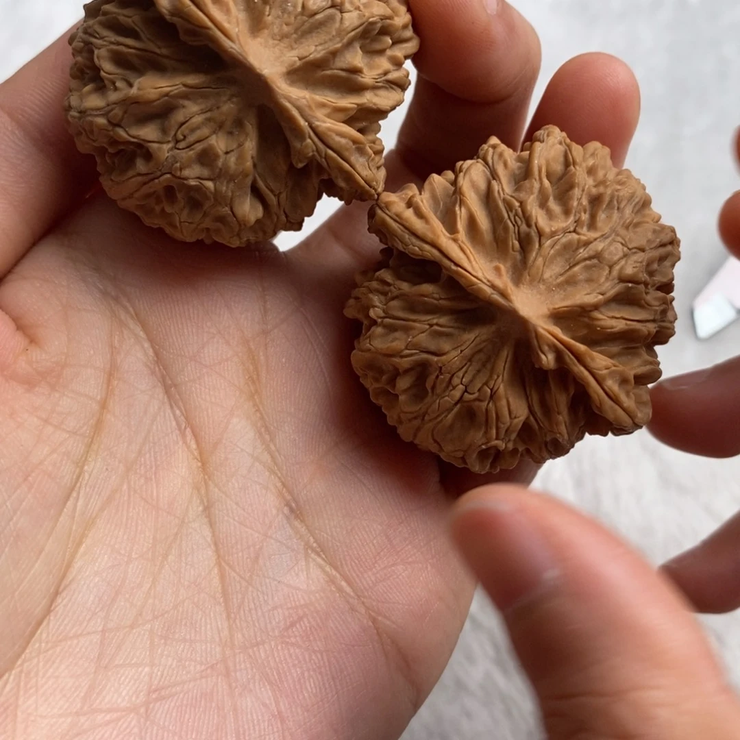 文玩核桃吊坠R***.苹果