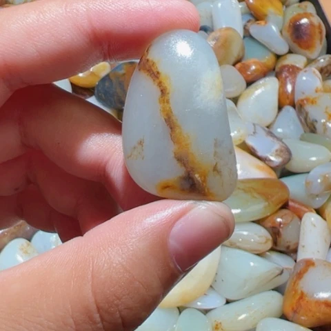 和田玉未镶嵌颈饰17克