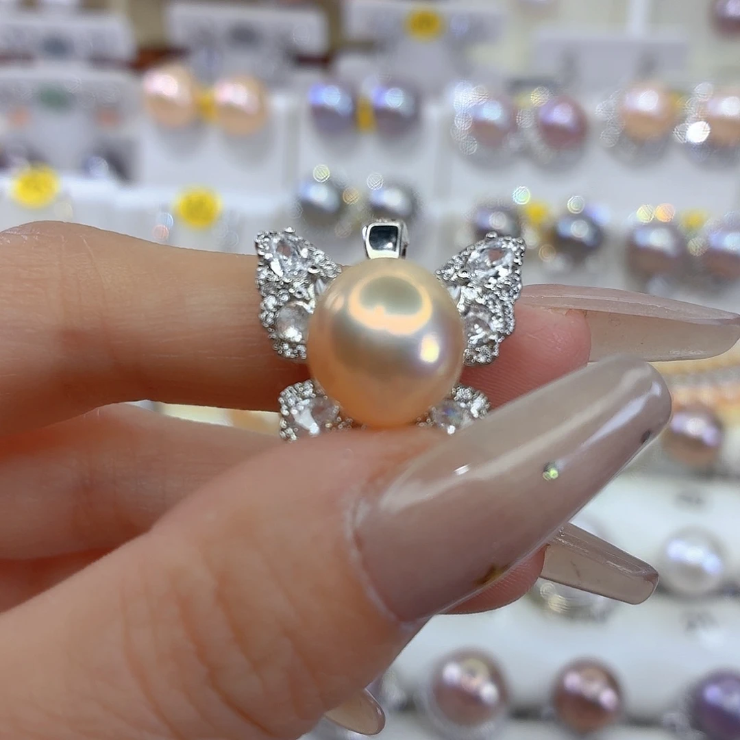 淡水珍珠颈饰合金