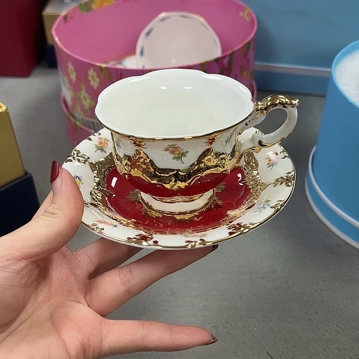 瓷片七七美瓷的瓷器