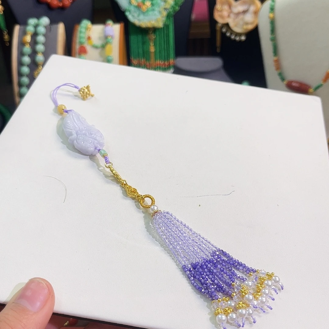 翡翠未镶嵌颈饰压襟