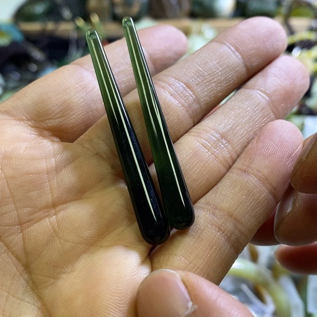 岫玉未镶嵌耳环耳环