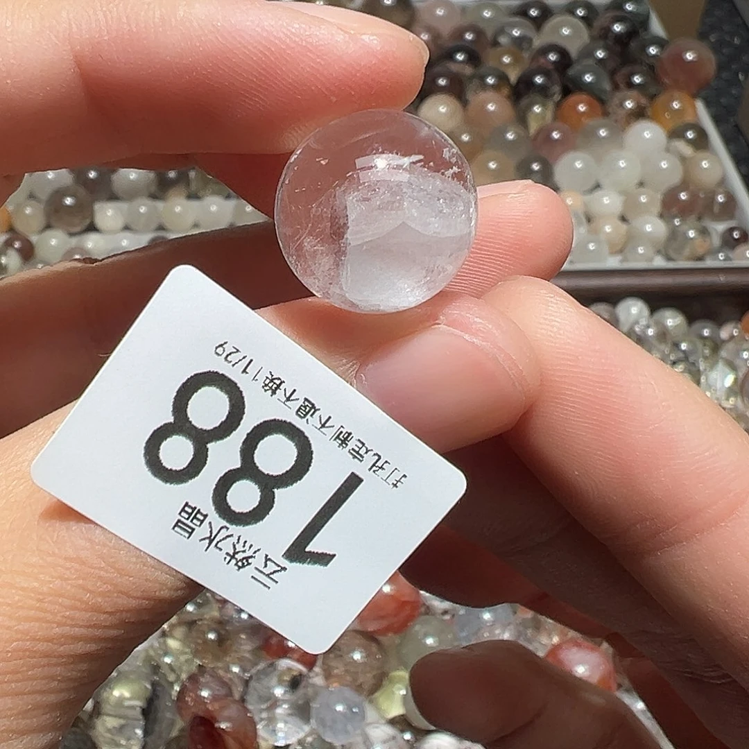 未镶嵌水晶珠宝半成品