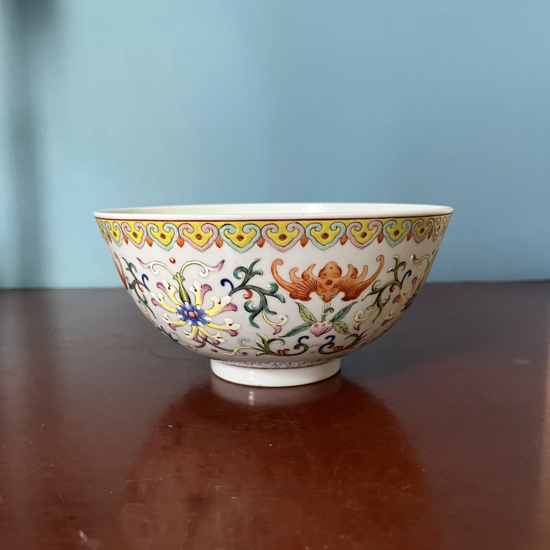 1811 嘉庆五彩花卉碗