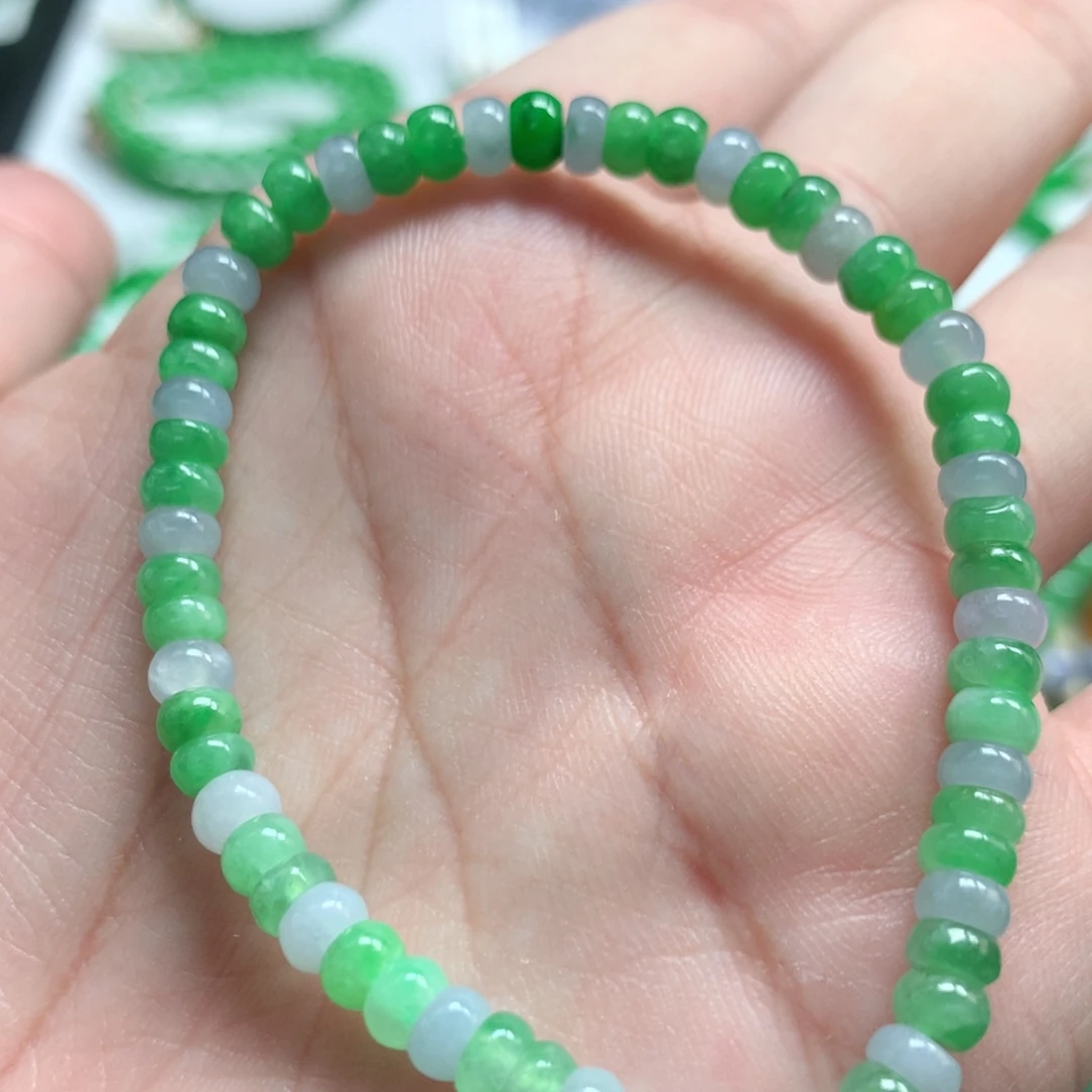 翡翠未镶嵌手链翡翠