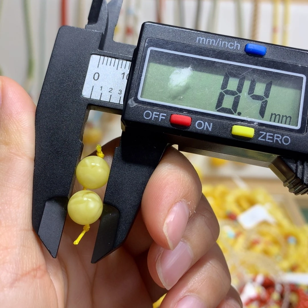 蜜蜡未镶嵌裸石配饰