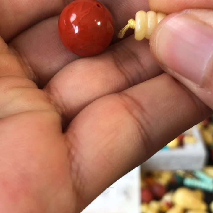 未镶嵌蜜蜡珠宝奇石