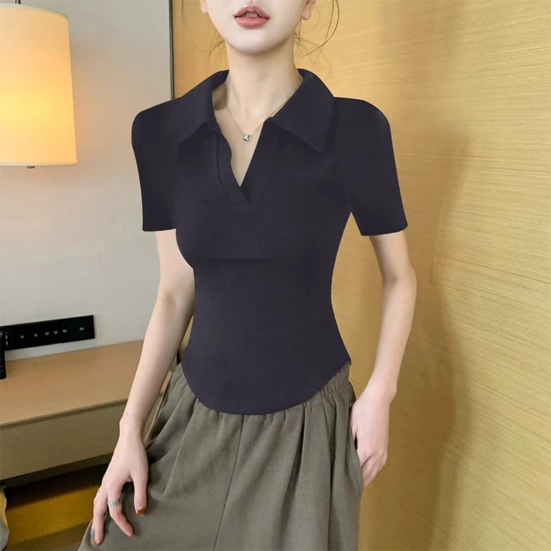 烟灰色POLO领短袖t恤女夏季新款设计感小众弧形下摆修身显瘦上衣