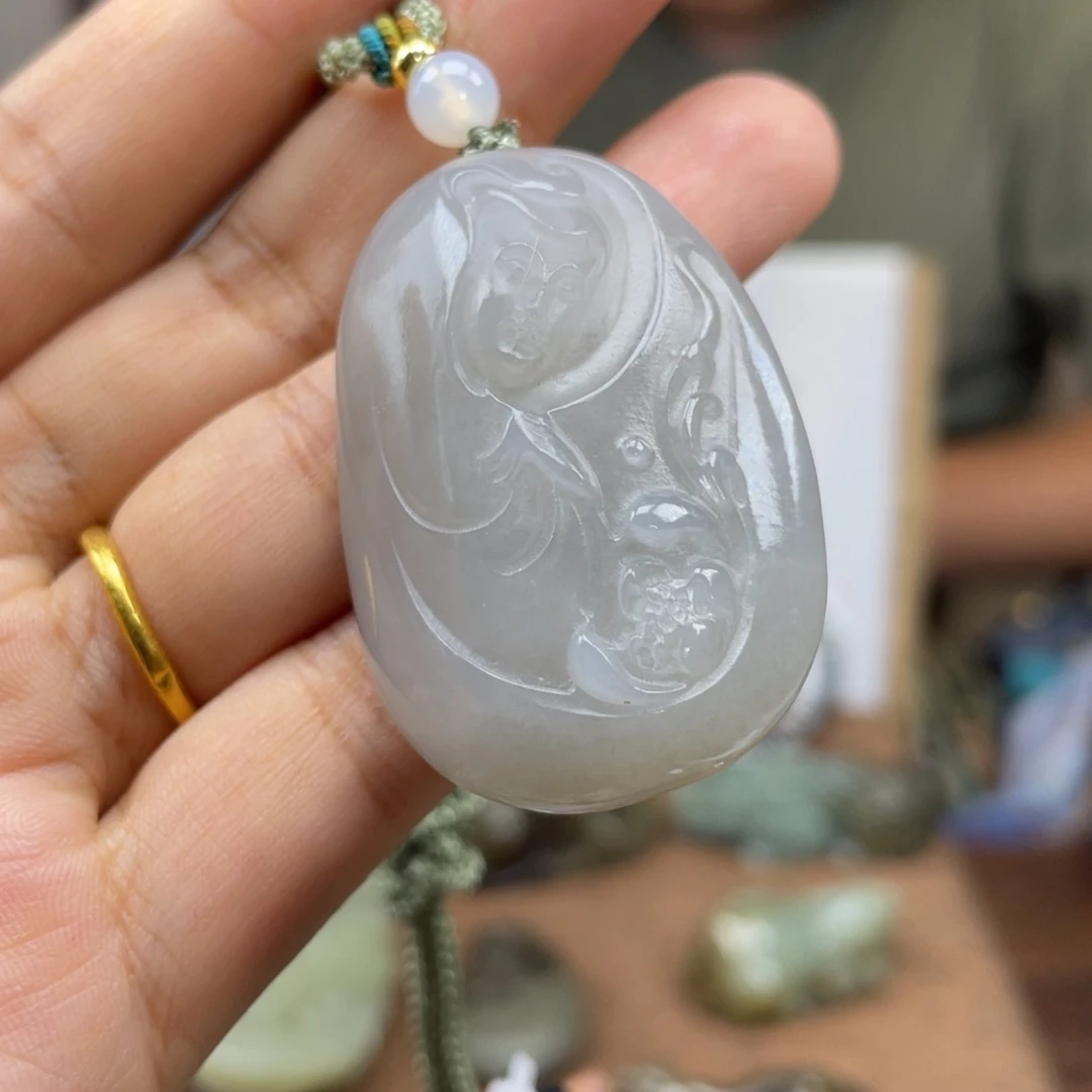 和田玉未镶嵌颈饰