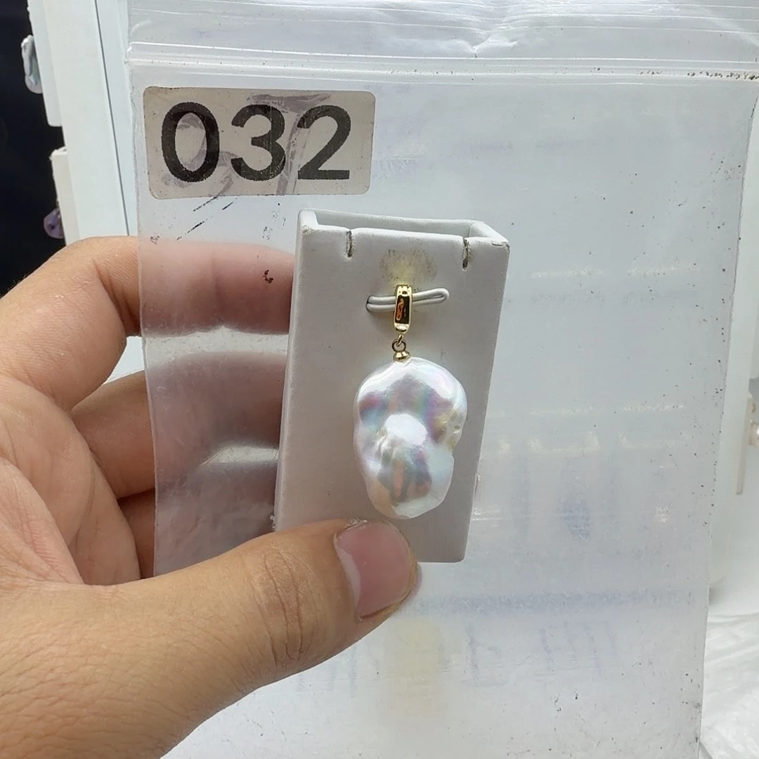 淡水珍珠颈饰合金