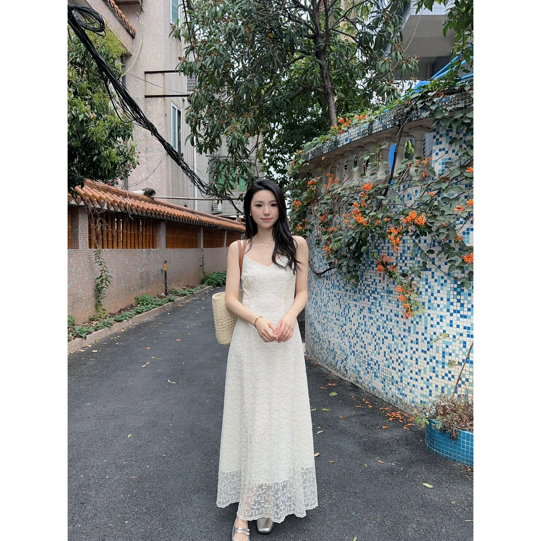 48H【初恋蕾丝裙】 加长春夏季蕾丝显瘦高级法式收腰吊带裙SU005