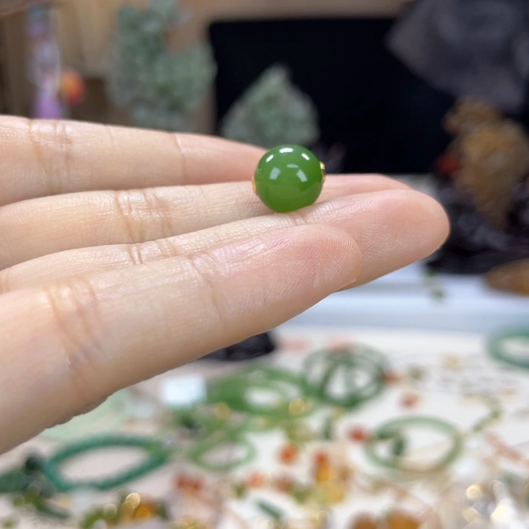 和田玉18K金镶嵌颈饰