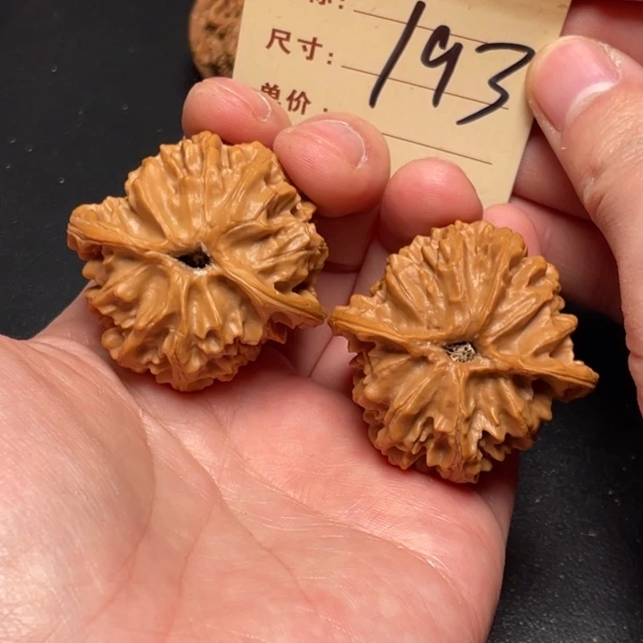 把件文玩核桃苹果园43尺以打底193