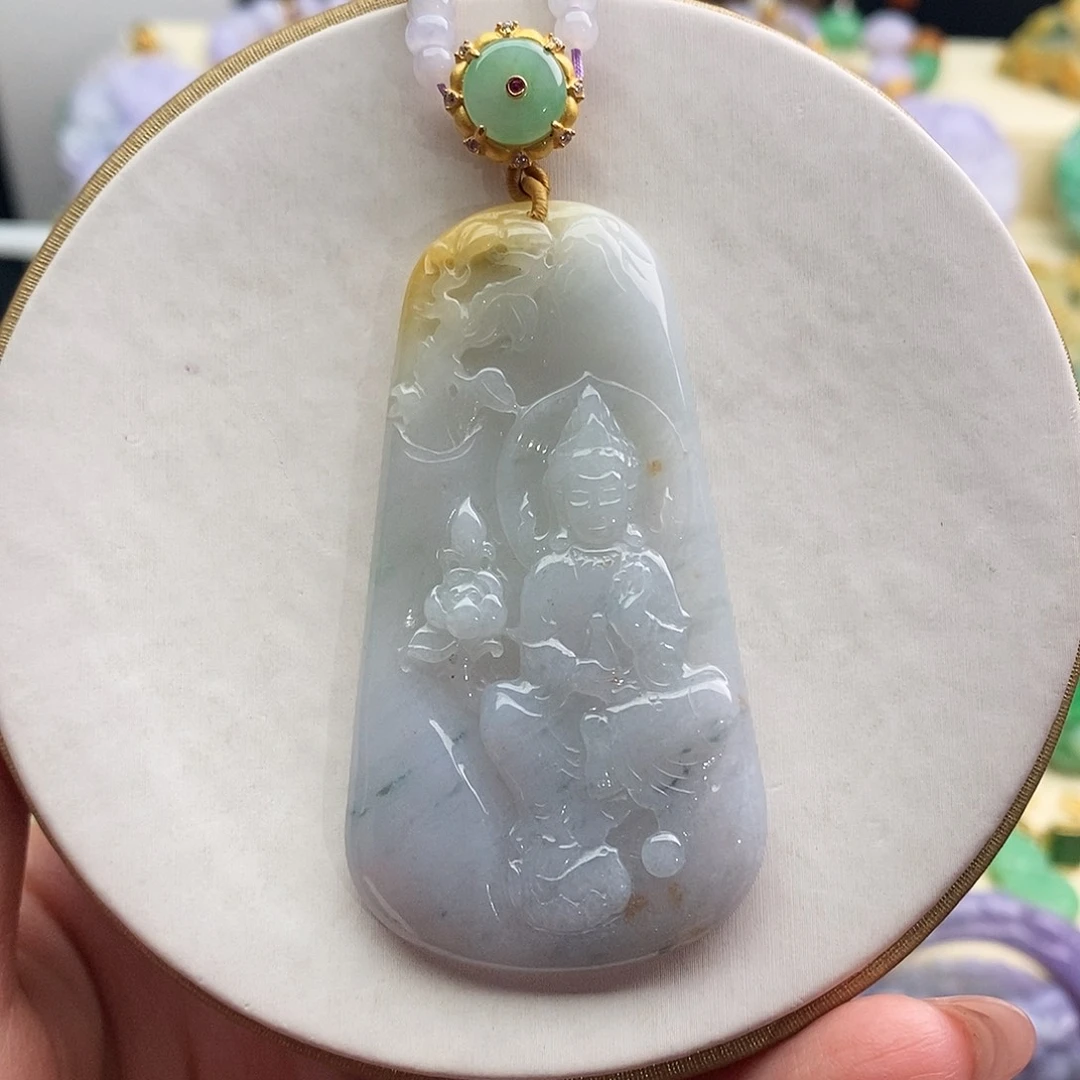 翡翠未镶嵌吊坠(赠链)