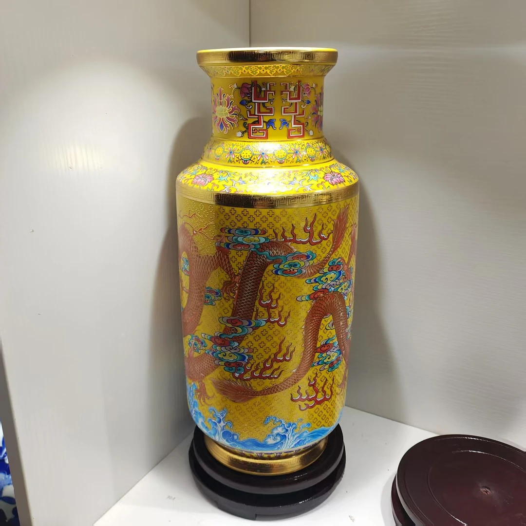 景德镇帝王黄双龙戏珠棒槌瓶