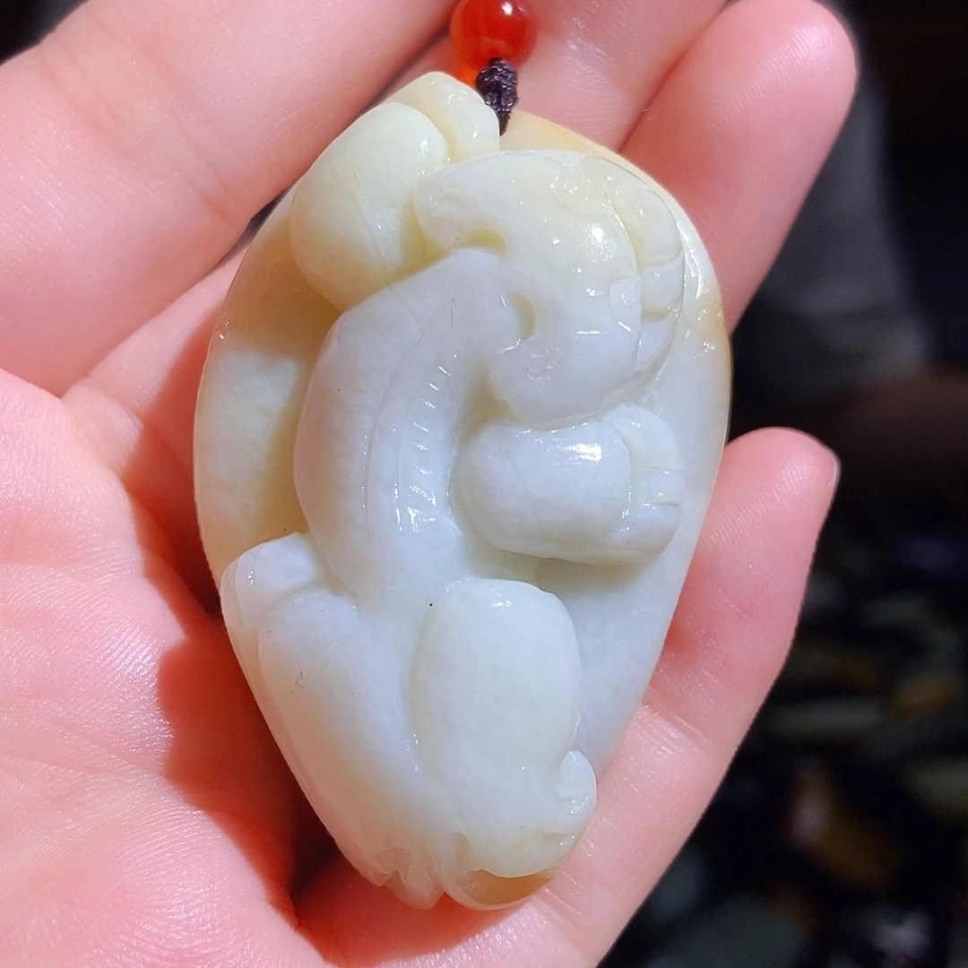 颈饰未镶嵌和田玉