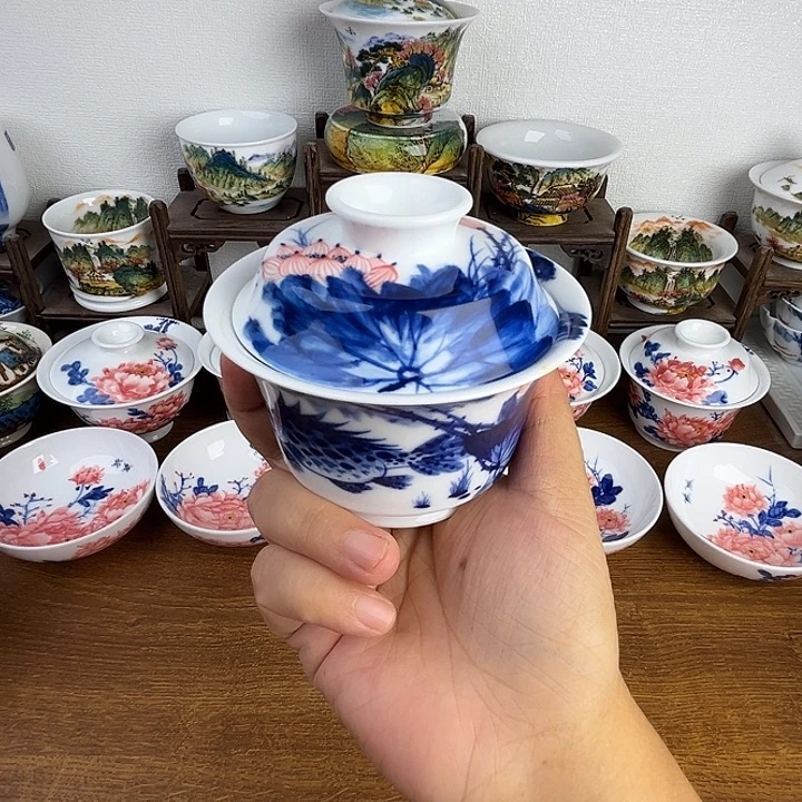 忠意堂釉下彩荷花鳜鱼盖碗微瑕不退