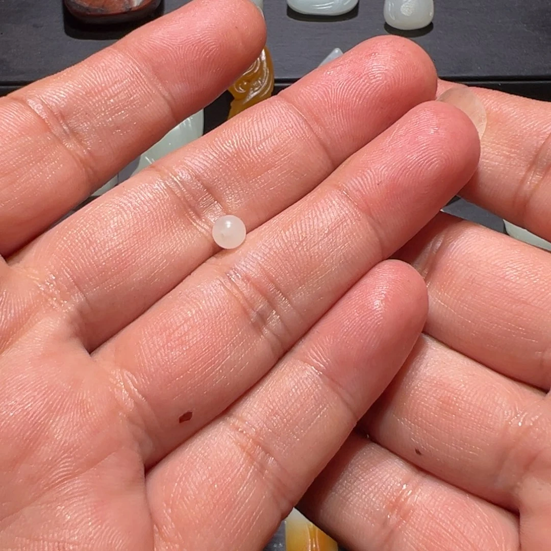 和田玉未镶嵌颈饰妙**慧