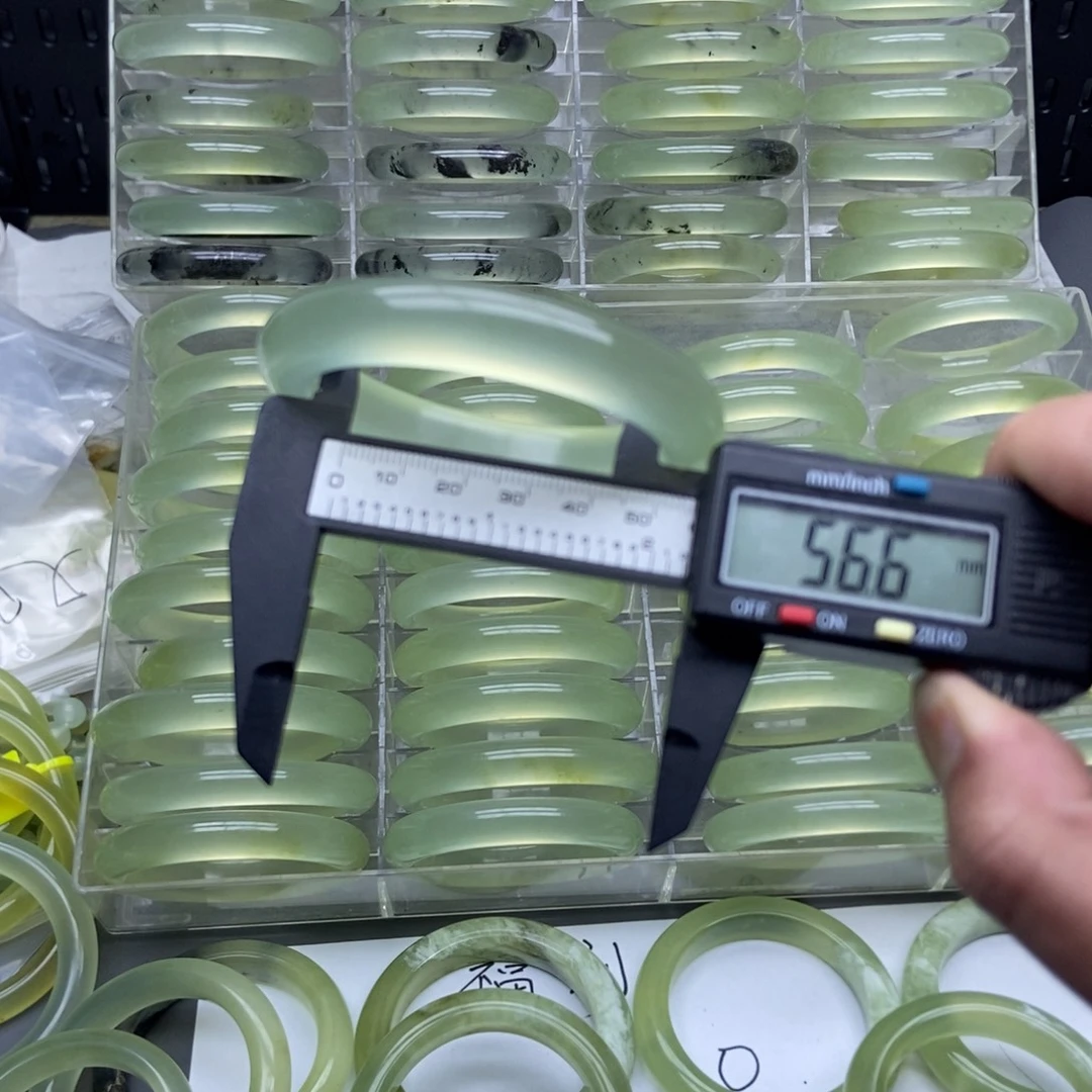 烤***干蛇纹石玉未镶嵌手镯手镯2