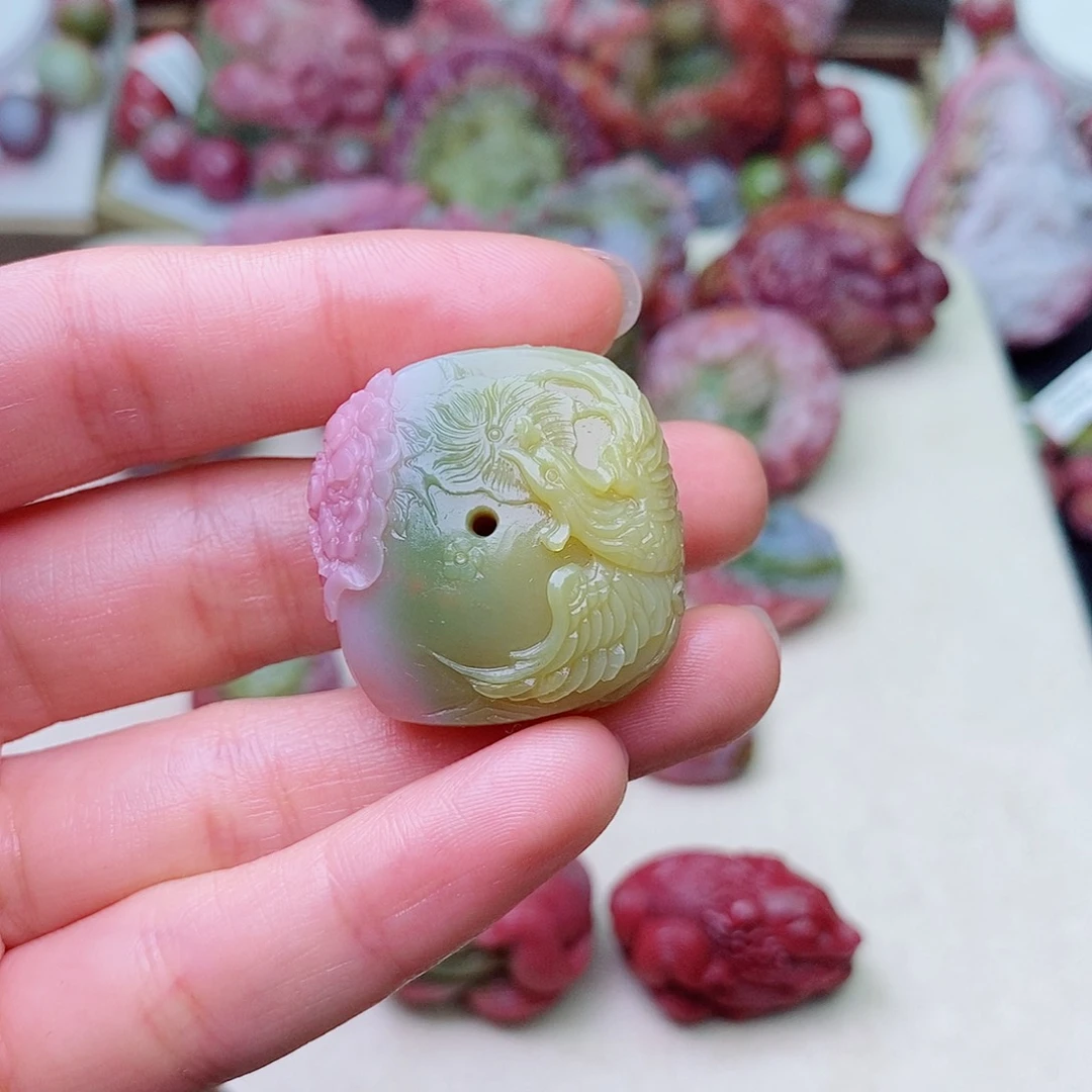 未镶嵌玛瑙/玉髓珠宝奇石金****团盐源玛瑙定制