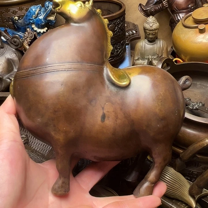 精美铜器批发档口