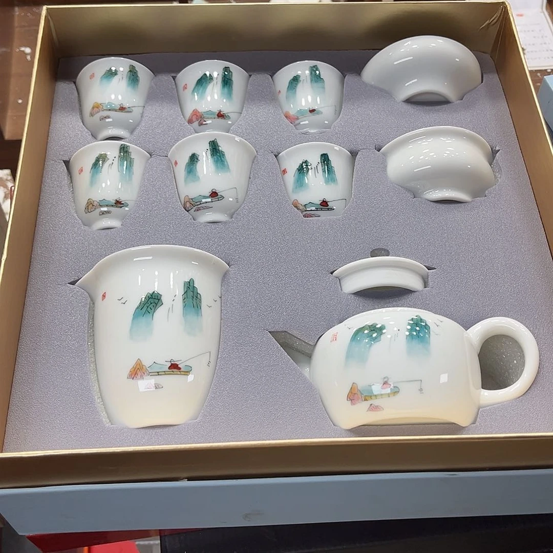 孤品茶具套装等。