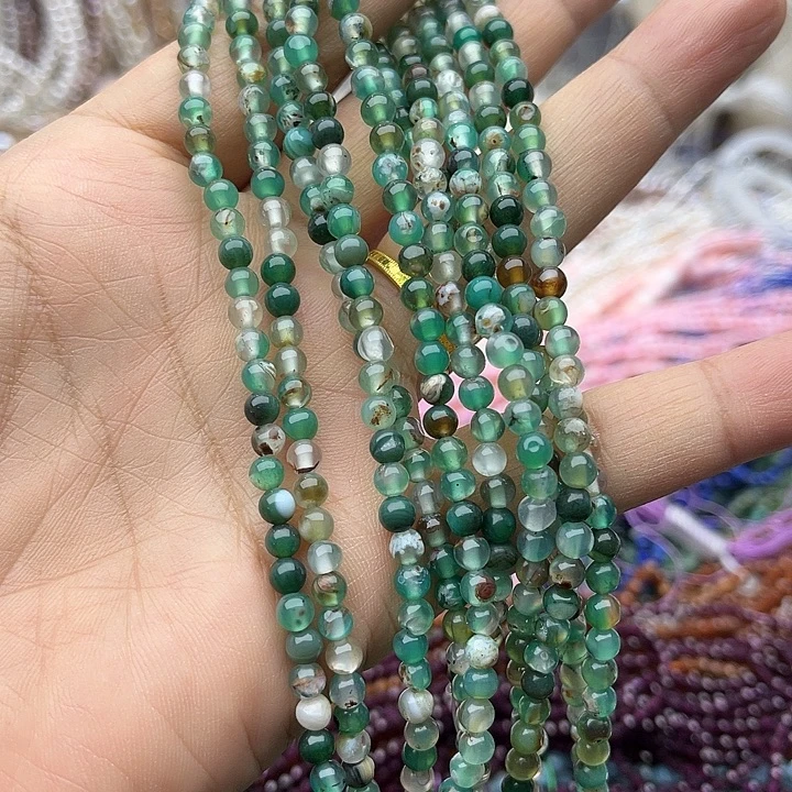 玛瑙/玉髓未镶嵌珠宝半成品2条4mm左右孔雀玛瑙几颗有瑕