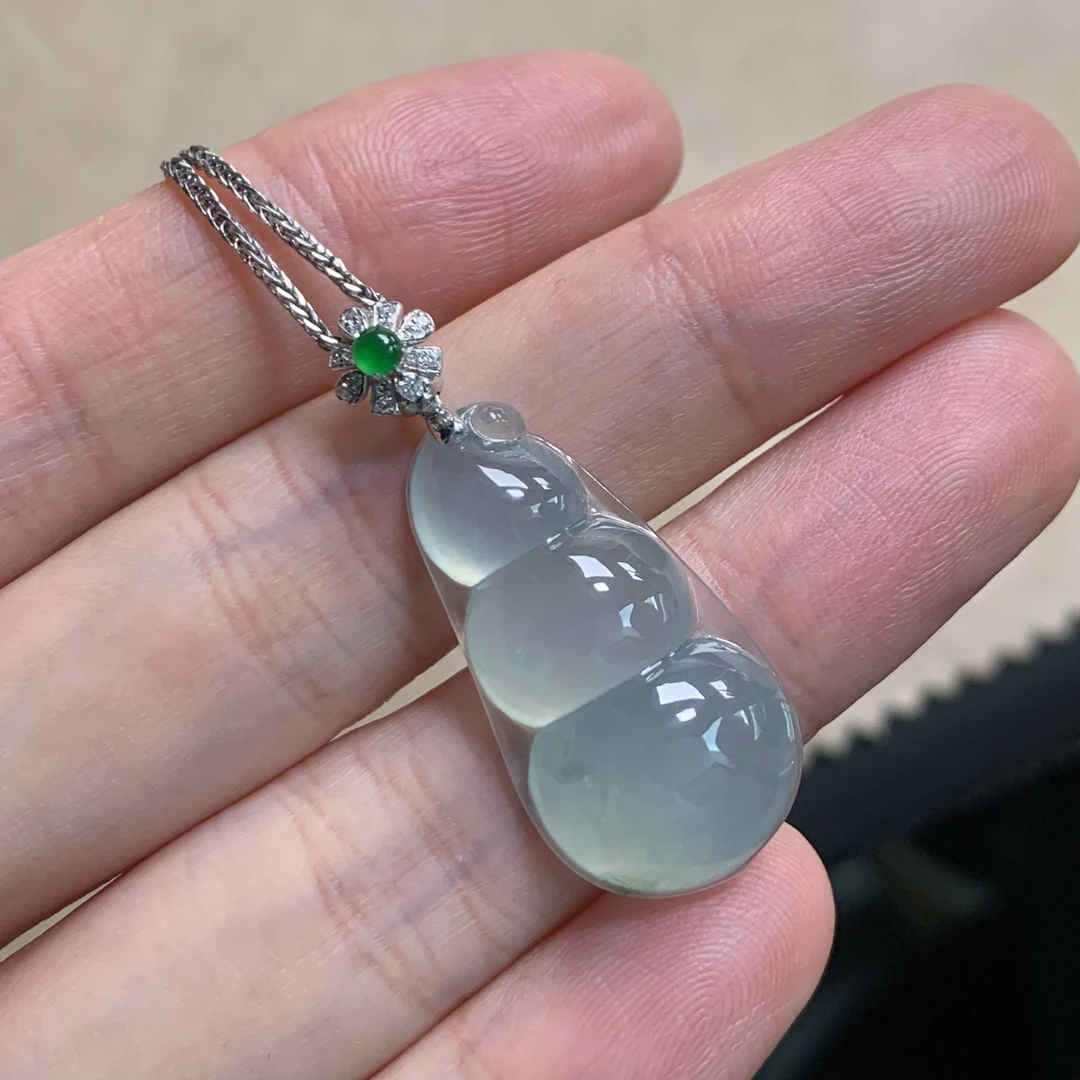 翡翠颈饰翡翠四季豆