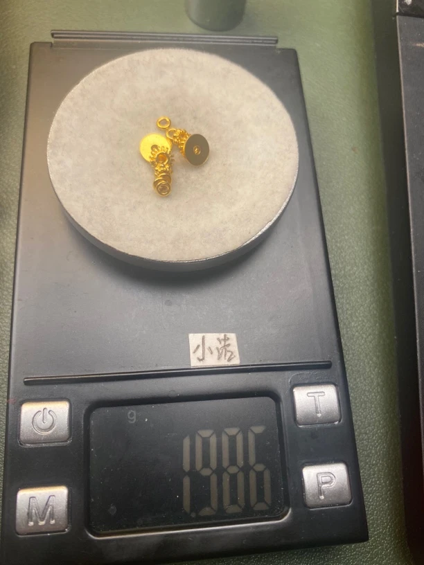 小于来了黄金文玩配饰