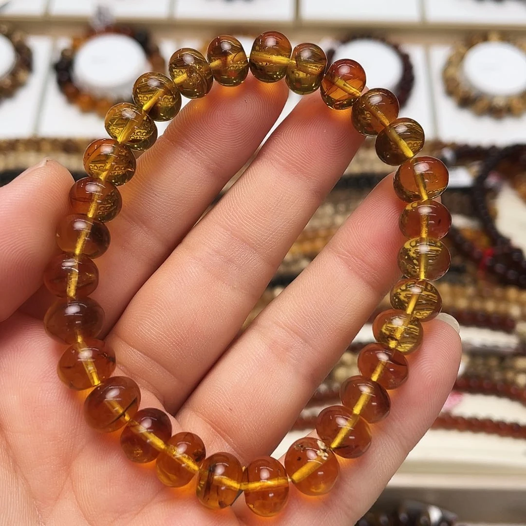 未镶嵌琥珀裸石九