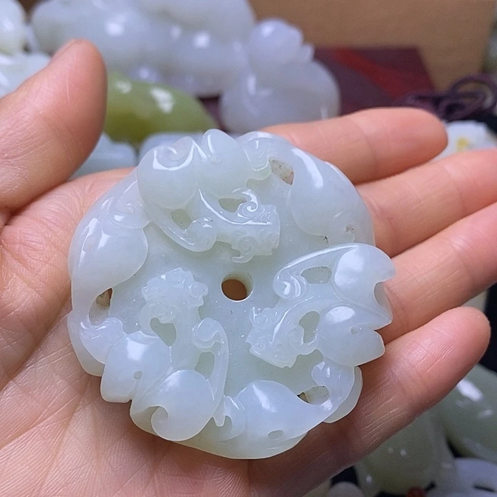 和田玉未镶嵌吊坠(不含链)