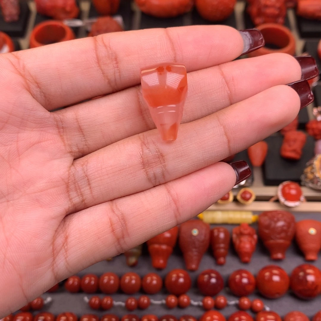 南红玛瑙未镶嵌冰飘三通13