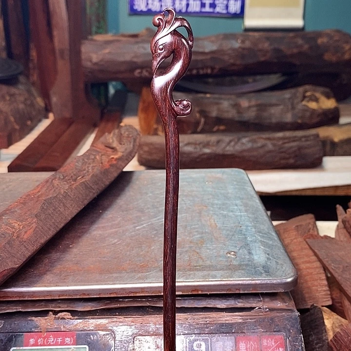 檀香紫檀（小叶紫檀）鱼*