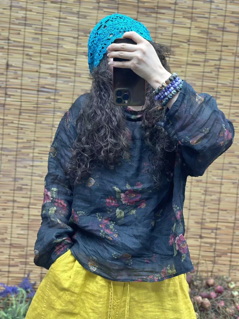 HY      微瑕疵黑底小花苎麻圆领上衣