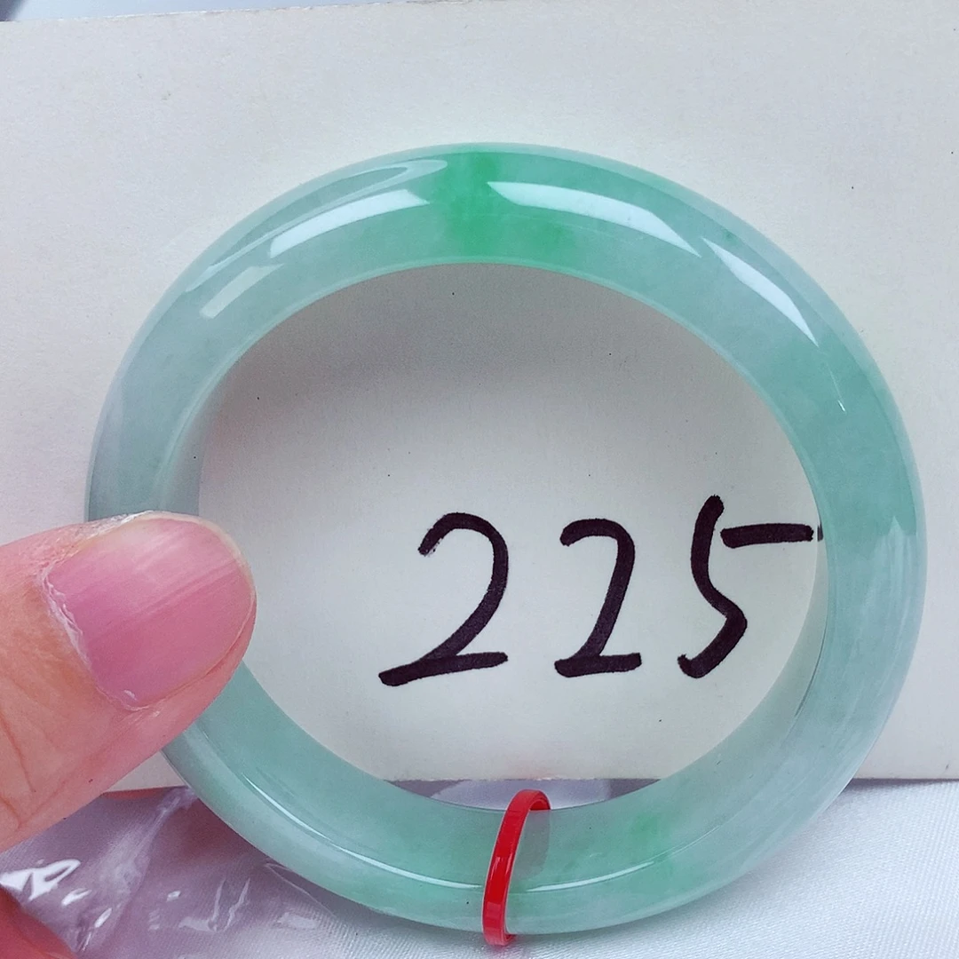 翡翠未镶嵌手镯翡翠