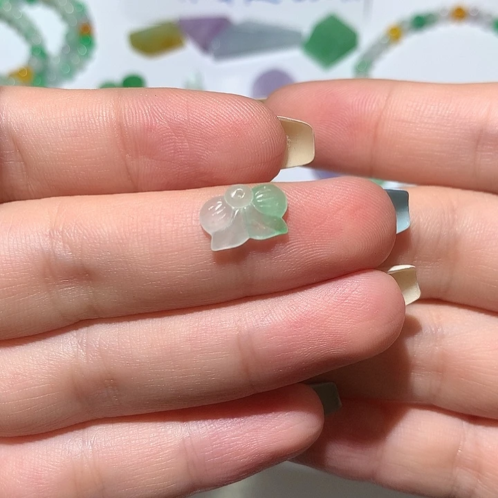 翡翠未镶嵌颈饰无镶嵌12