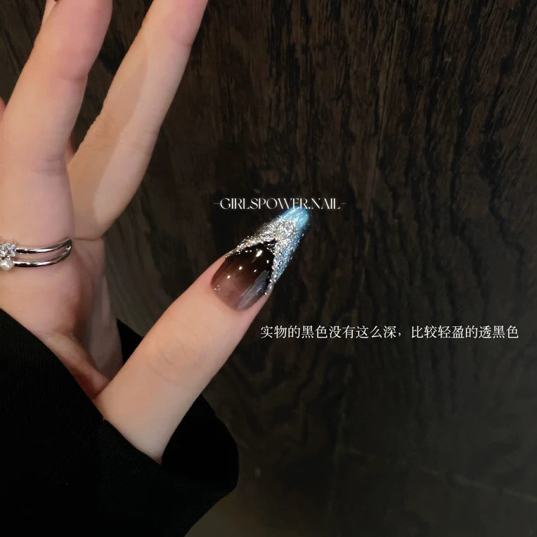 现【冷战】GIRLSPOWER设计师穿戴美甲原创设计