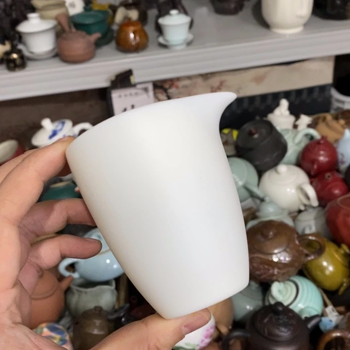 陶瓷艺术品及艺术壶