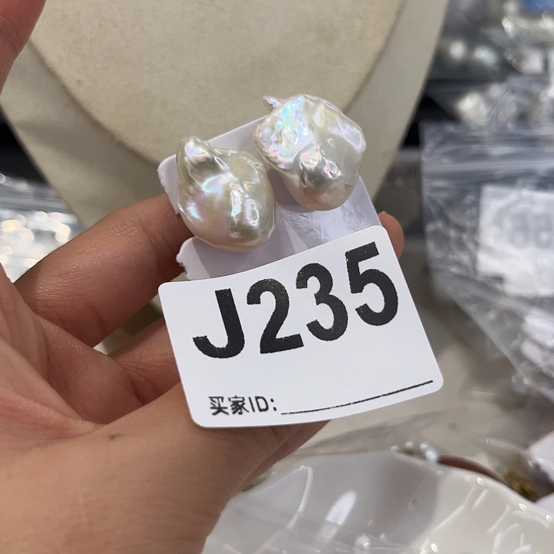 淡水珍珠银S925镶嵌耳饰