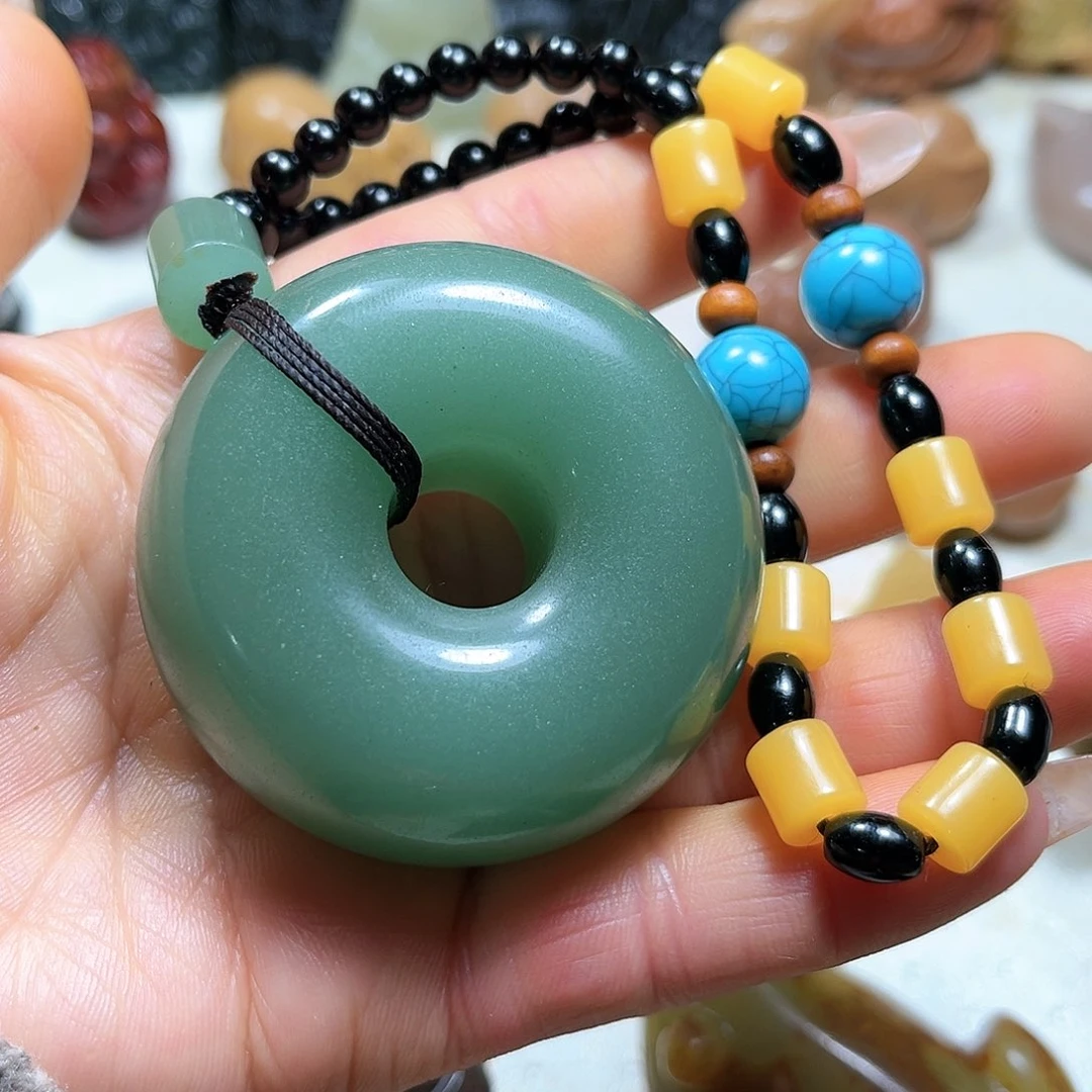 白玉菩提吊坠白玉菩提吊坠