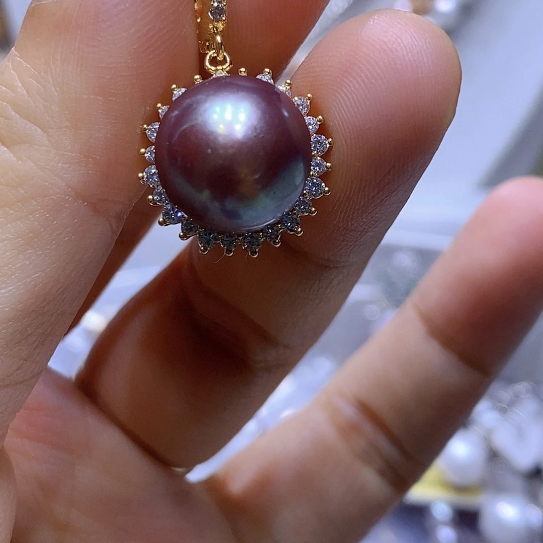 未镶嵌淡水珍珠吊坠耳钉之一