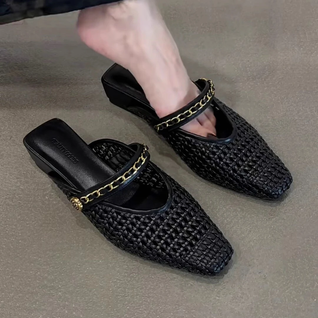 羊皮版~2025新款法式编织镂空包头凉鞋女夏季坡跟配裙子一字扣带
