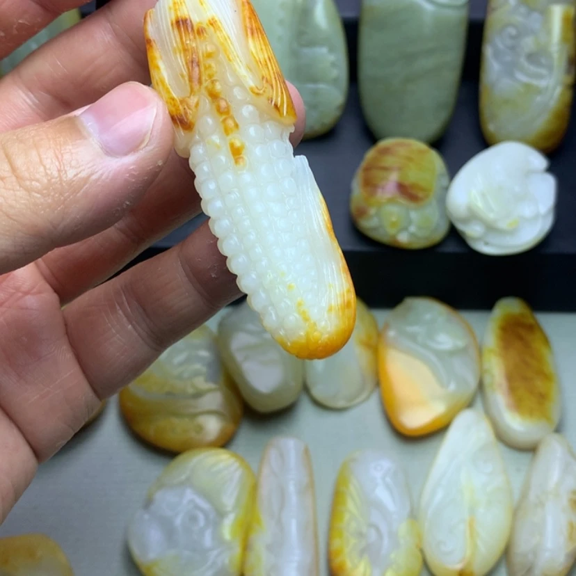 【闪购商品】颈饰未镶嵌和田玉