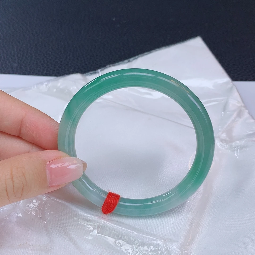 翡翠手镯未镶嵌翡翠0598