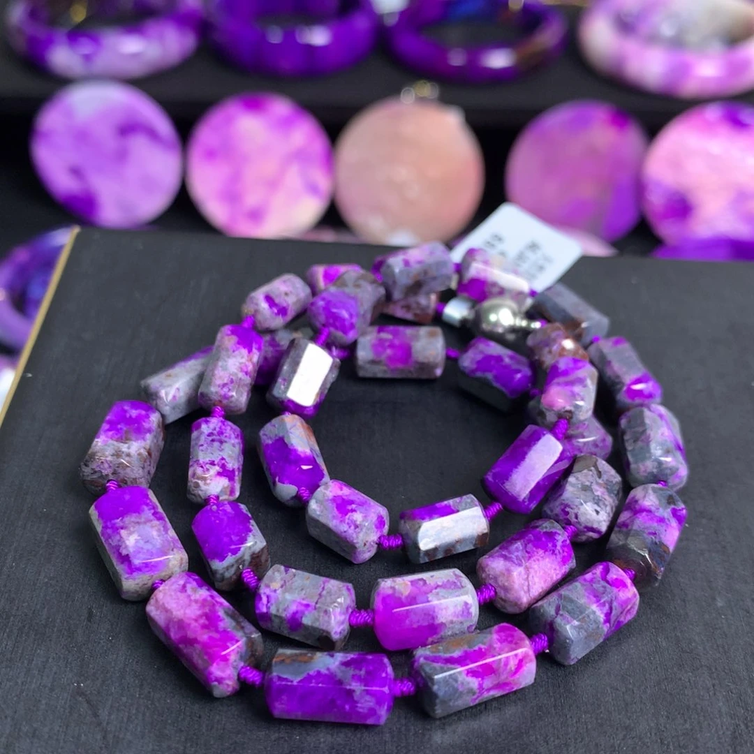 苏纪石（舒俱来）泥地樱花八棱项链未镶嵌