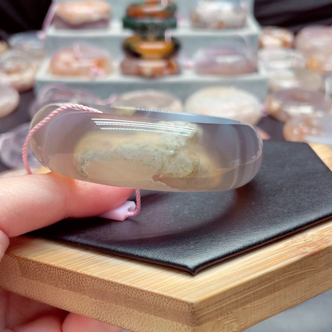 玛瑙/玉髓手镯未镶嵌姥*3