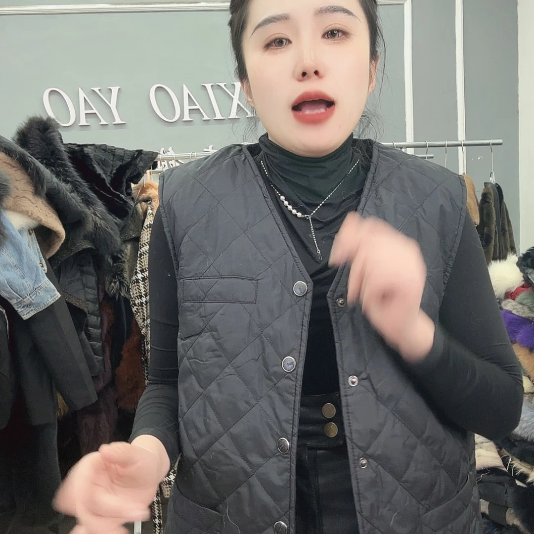 姚小妖家高端皮草